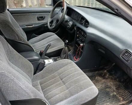 Серый Хендай Соната, объемом двигателя 2 л и пробегом 673 тыс. км за 1300 $, фото 2 на Automoto.ua