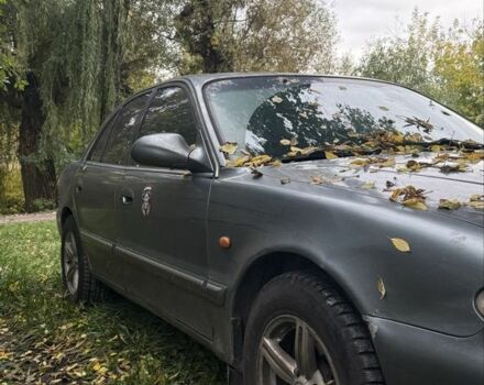 Хендай Соната 1997 у Фастове на Automoto.ua Сірий Хендай Соната, об'ємом двигуна 2 л та пробігом 335 тис. км за 1800 $, фото 2 на Automoto.ua