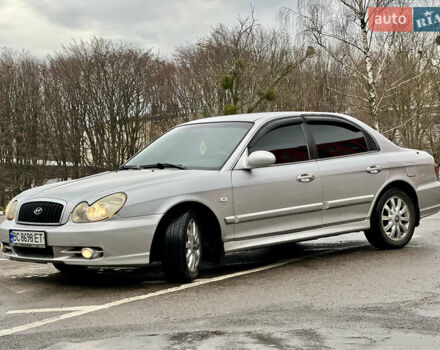 Серый Хендай Соната, объемом двигателя 2 л и пробегом 255 тыс. км за 3499 $, фото 3 на Automoto.ua