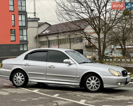 Серый Хендай Соната, объемом двигателя 2 л и пробегом 255 тыс. км за 2999 $, фото 3 на Automoto.ua