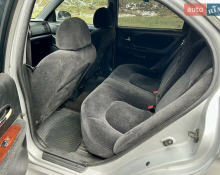 Сірий Хендай Соната, об'ємом двигуна 2 л та пробігом 255 тис. км за 2999 $, фото 30 на Automoto.ua