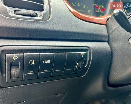 Серый Хендай Соната, объемом двигателя 2 л и пробегом 255 тыс. км за 3499 $, фото 31 на Automoto.ua