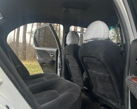 Сірий Хендай Соната, об'ємом двигуна 2 л та пробігом 281 тис. км за 3200 $, фото 2 на Automoto.ua