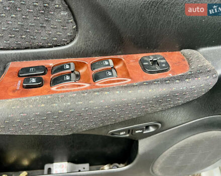 Серый Хендай Соната, объемом двигателя 2 л и пробегом 255 тыс. км за 2999 $, фото 23 на Automoto.ua