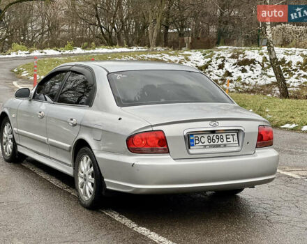 Серый Хендай Соната, объемом двигателя 2 л и пробегом 255 тыс. км за 2999 $, фото 12 на Automoto.ua