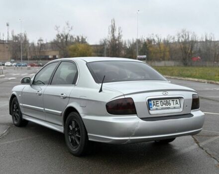 Серый Хендай Соната, объемом двигателя 2 л и пробегом 330 тыс. км за 2800 $, фото 4 на Automoto.ua