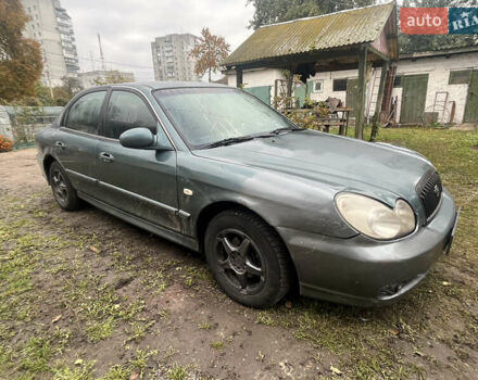 Серый Хендай Соната, объемом двигателя 2 л и пробегом 270 тыс. км за 1650 $, фото 2 на Automoto.ua