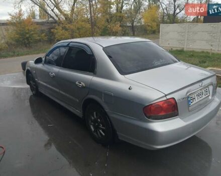 Серый Хендай Соната, объемом двигателя 2 л и пробегом 40 тыс. км за 3800 $, фото 10 на Automoto.ua