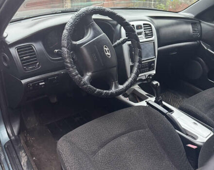 Серый Хендай Соната, объемом двигателя 2 л и пробегом 270 тыс. км за 1699 $, фото 8 на Automoto.ua