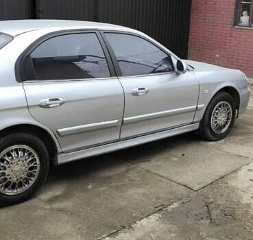 Серый Хендай Соната, объемом двигателя 2 л и пробегом 260 тыс. км за 3250 $, фото 1 на Automoto.ua