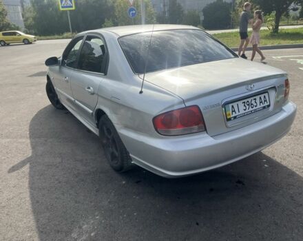 Сірий Хендай Соната, об'ємом двигуна 2 л та пробігом 400 тис. км за 1699 $, фото 7 на Automoto.ua