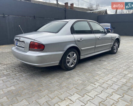 Серый Хендай Соната, объемом двигателя 2 л и пробегом 270 тыс. км за 2750 $, фото 5 на Automoto.ua