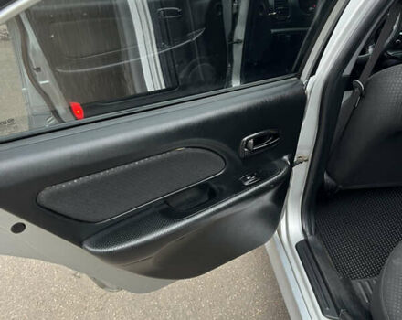 Серый Хендай Соната, объемом двигателя 2 л и пробегом 287 тыс. км за 3700 $, фото 16 на Automoto.ua