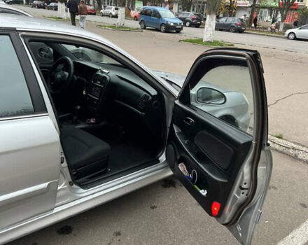 Серый Хендай Соната, объемом двигателя 2 л и пробегом 287 тыс. км за 3700 $, фото 21 на Automoto.ua