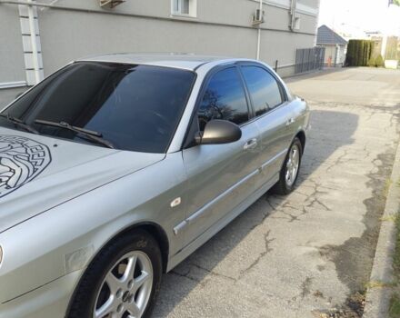 Хендай Соната 2004 в Львове на Automoto.ua Серый Хендай Соната, объемом двигателя 2 л и пробегом 380 тыс. км за 2700 $, фото 1 на Automoto.ua