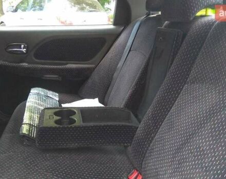 Сірий Хендай Соната, об'ємом двигуна 2 л та пробігом 256 тис. км за 3300 $, фото 3 на Automoto.ua