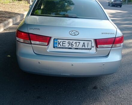 Серый Хендай Соната, объемом двигателя 2.4 л и пробегом 241 тыс. км за 4000 $, фото 9 на Automoto.ua