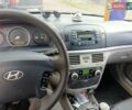Сірий Хендай Соната, об'ємом двигуна 2.4 л та пробігом 275 тис. км за 4700 $, фото 11 на Automoto.ua
