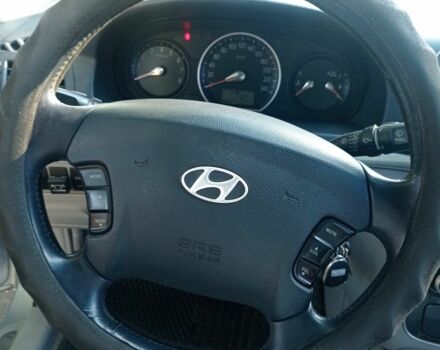 Серый Хендай Соната, объемом двигателя 2.4 л и пробегом 241 тыс. км за 4000 $, фото 15 на Automoto.ua