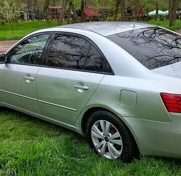 Хендай Соната 2006 в Одессе на Automoto.ua Серый Хендай Соната, объемом двигателя 2 л и пробегом 290 тыс. км за 5900 $, фото 26 на Automoto.ua