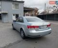 Серый Хендай Соната, объемом двигателя 2.4 л и пробегом 217 тыс. км за 4900 $, фото 7 на Automoto.ua