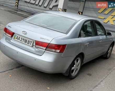 Серый Хендай Соната, объемом двигателя 2.4 л и пробегом 200 тыс. км за 3700 $, фото 8 на Automoto.ua