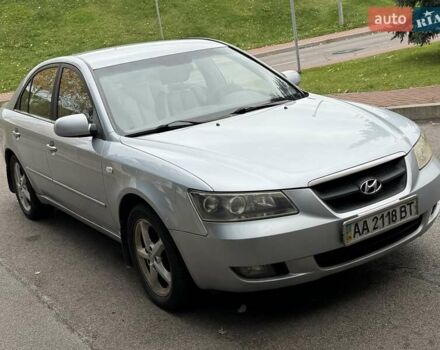 Серый Хендай Соната, объемом двигателя 2.4 л и пробегом 200 тыс. км за 3700 $, фото 30 на Automoto.ua