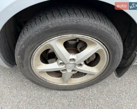 Серый Хендай Соната, объемом двигателя 2.4 л и пробегом 200 тыс. км за 3700 $, фото 48 на Automoto.ua