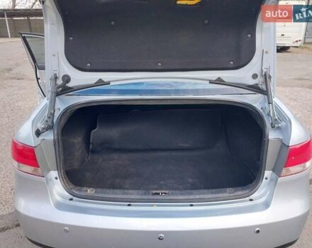 Серый Хендай Соната, объемом двигателя 2.36 л и пробегом 217 тыс. км за 5000 $, фото 27 на Automoto.ua