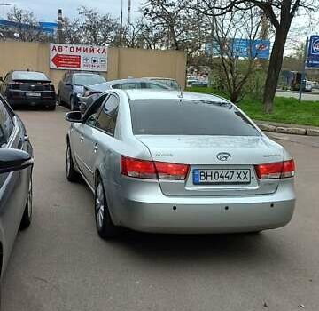 Хендай Соната 2006 в Одессе на Automoto.ua Серый Хендай Соната, объемом двигателя 2 л и пробегом 290 тыс. км за 5900 $, фото 2 на Automoto.ua