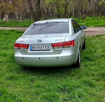 Хендай Соната 2006 в Одессе на Automoto.ua Серый Хендай Соната, объемом двигателя 2 л и пробегом 290 тыс. км за 5900 $, фото 32 на Automoto.ua