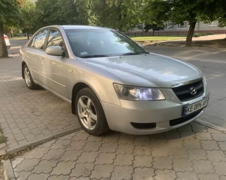 Сірий Хендай Соната, об'ємом двигуна 2 л та пробігом 340 тис. км за 3200 $, фото 2 на Automoto.ua