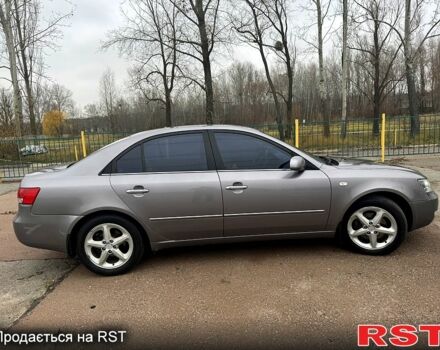 Серый Хендай Соната, объемом двигателя 2.4 л и пробегом 192 тыс. км за 6000 $, фото 8 на Automoto.ua