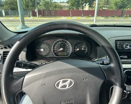 Сірий Хендай Соната, об'ємом двигуна 2 л та пробігом 228 тис. км за 2900 $, фото 6 на Automoto.ua