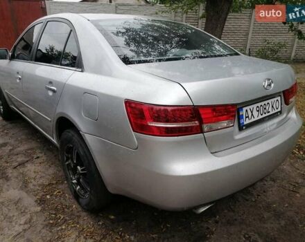 Сірий Хендай Соната, об'ємом двигуна 3.3 л та пробігом 180 тис. км за 4100 $, фото 3 на Automoto.ua