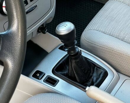 Серый Хендай Соната, объемом двигателя 2.4 л и пробегом 232 тыс. км за 5590 $, фото 11 на Automoto.ua