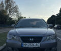 Серый Хендай Соната, объемом двигателя 2.36 л и пробегом 235 тыс. км за 5500 $, фото 1 на Automoto.ua