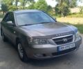 Серый Хендай Соната, объемом двигателя 2.4 л и пробегом 260 тыс. км за 3800 $, фото 1 на Automoto.ua