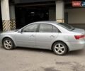 Серый Хендай Соната, объемом двигателя 2.4 л и пробегом 200 тыс. км за 3700 $, фото 34 на Automoto.ua
