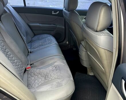 Серый Хендай Соната, объемом двигателя 2.4 л и пробегом 192 тыс. км за 6000 $, фото 7 на Automoto.ua