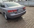 Серый Хендай Соната, объемом двигателя 2.4 л и пробегом 280 тыс. км за 5300 $, фото 5 на Automoto.ua