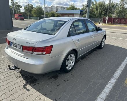 Сірий Хендай Соната, об'ємом двигуна 2 л та пробігом 228 тис. км за 2900 $, фото 2 на Automoto.ua