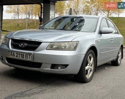 Серый Хендай Соната, объемом двигателя 2.4 л и пробегом 200 тыс. км за 3700 $, фото 26 на Automoto.ua