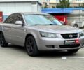 Серый Хендай Соната, объемом двигателя 2.4 л и пробегом 178 тыс. км за 4990 $, фото 2 на Automoto.ua