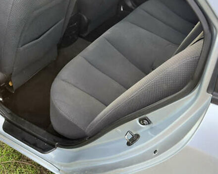 Хендай Соната 2006 у Смеле на Automoto.ua Сірий Хендай Соната, об'ємом двигуна 1.99 л та пробігом 275 тис. км за 5100 $, фото 17 на Automoto.ua