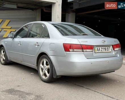 Серый Хендай Соната, объемом двигателя 2.4 л и пробегом 200 тыс. км за 3700 $, фото 33 на Automoto.ua