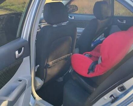 Сірий Хендай Соната, об'ємом двигуна 2.36 л та пробігом 350 тис. км за 4800 $, фото 2 на Automoto.ua