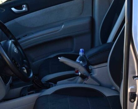 Серый Хендай Соната, объемом двигателя 2.4 л и пробегом 280 тыс. км за 5299 $, фото 5 на Automoto.ua