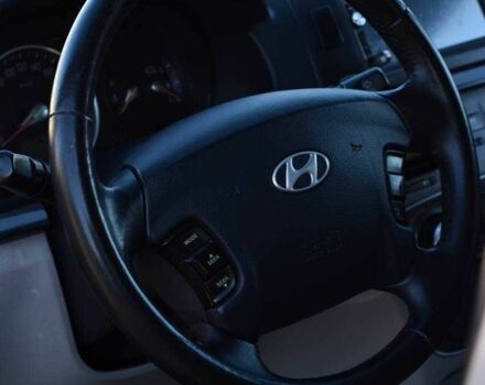 Серый Хендай Соната, объемом двигателя 2.4 л и пробегом 280 тыс. км за 5299 $, фото 8 на Automoto.ua