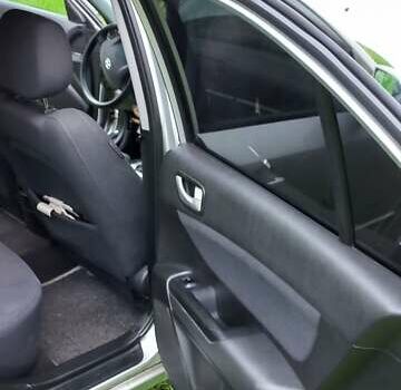 Хендай Соната 2006 в Одессе на Automoto.ua Серый Хендай Соната, объемом двигателя 2 л и пробегом 290 тыс. км за 5900 $, фото 18 на Automoto.ua